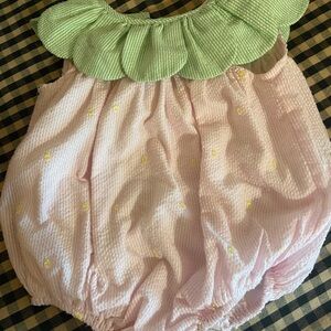 Stitchy Fish seersucker bubble Pink and Green